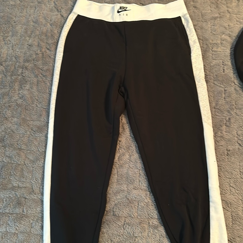 Brand new Nike sweatpants